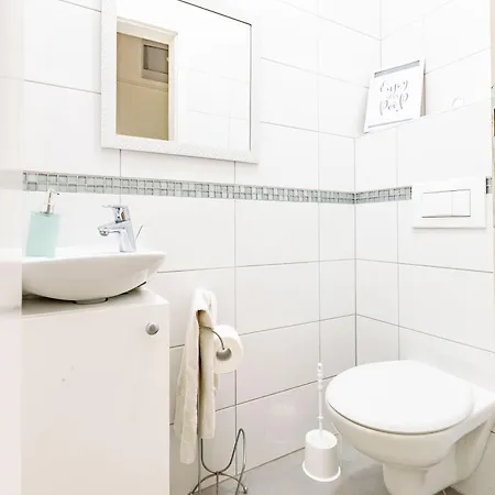 Fiorella 2 Bdr With Balcony Daire Zadar